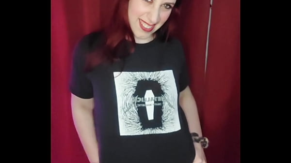 Tu CUÑADA METALERA va a verte CALIENTE Y SIN TANGA! Sexo tras bambalinas!