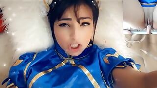 Chun Li Cosplay From Street Fighter Fucking with a Guy