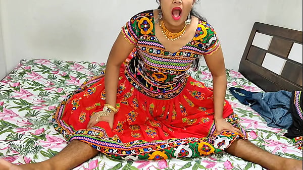 कोमल की सहेली घर बुलाने आई तो सेल्फी के बहने पति ने सुरु कर दिया