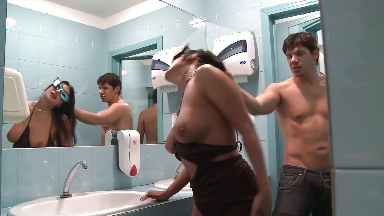 The Lawyer Needs to Be Screwed