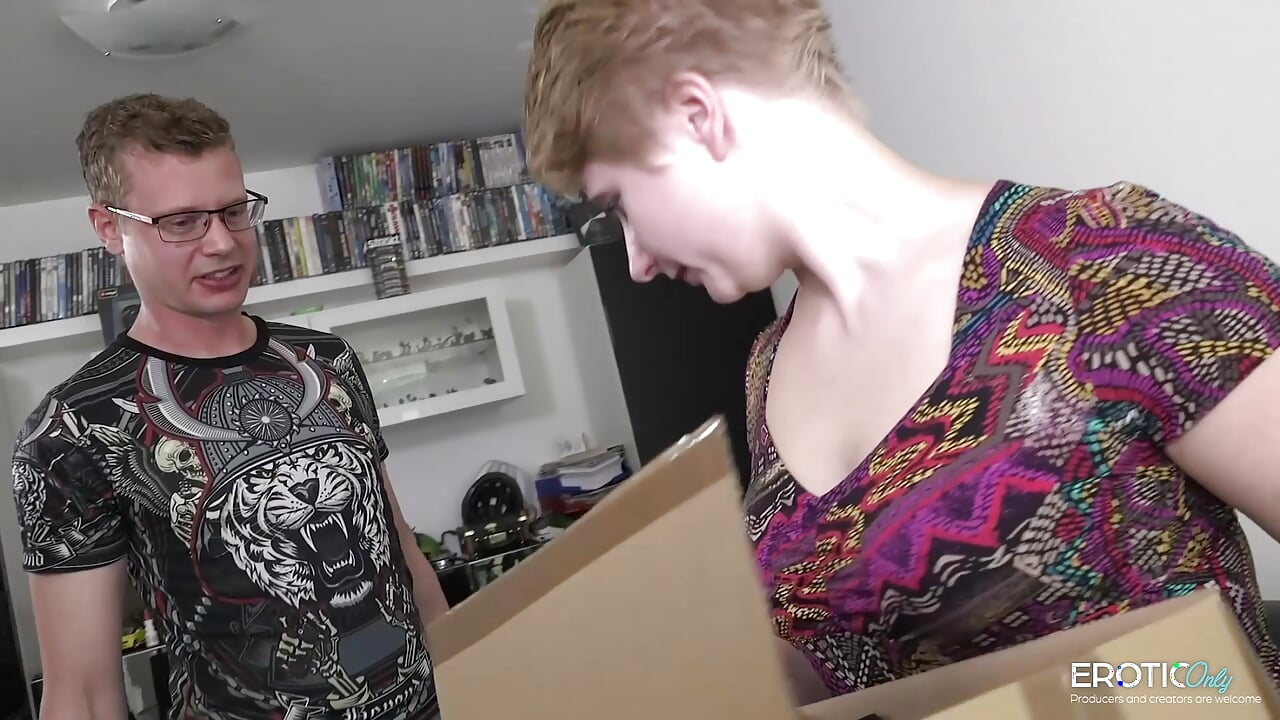 My ex should pick up his porn collection from me! And I seduced him with my wet!