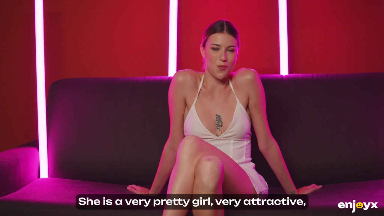 Lesbian Alexis Crystal and Angelique Lapiedra sharing a sex toy